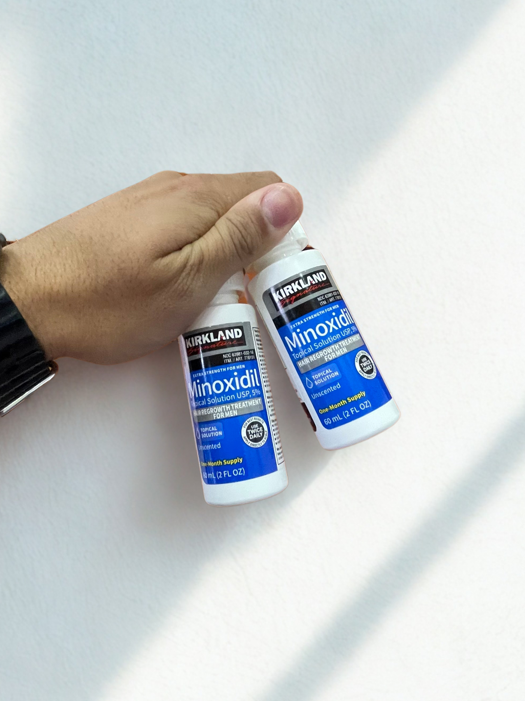 Minoxidil Kirkland 5% - 2 Frascos + Conta Gotas